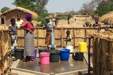 Sauberes TrinkwasserKasungu-Malawi