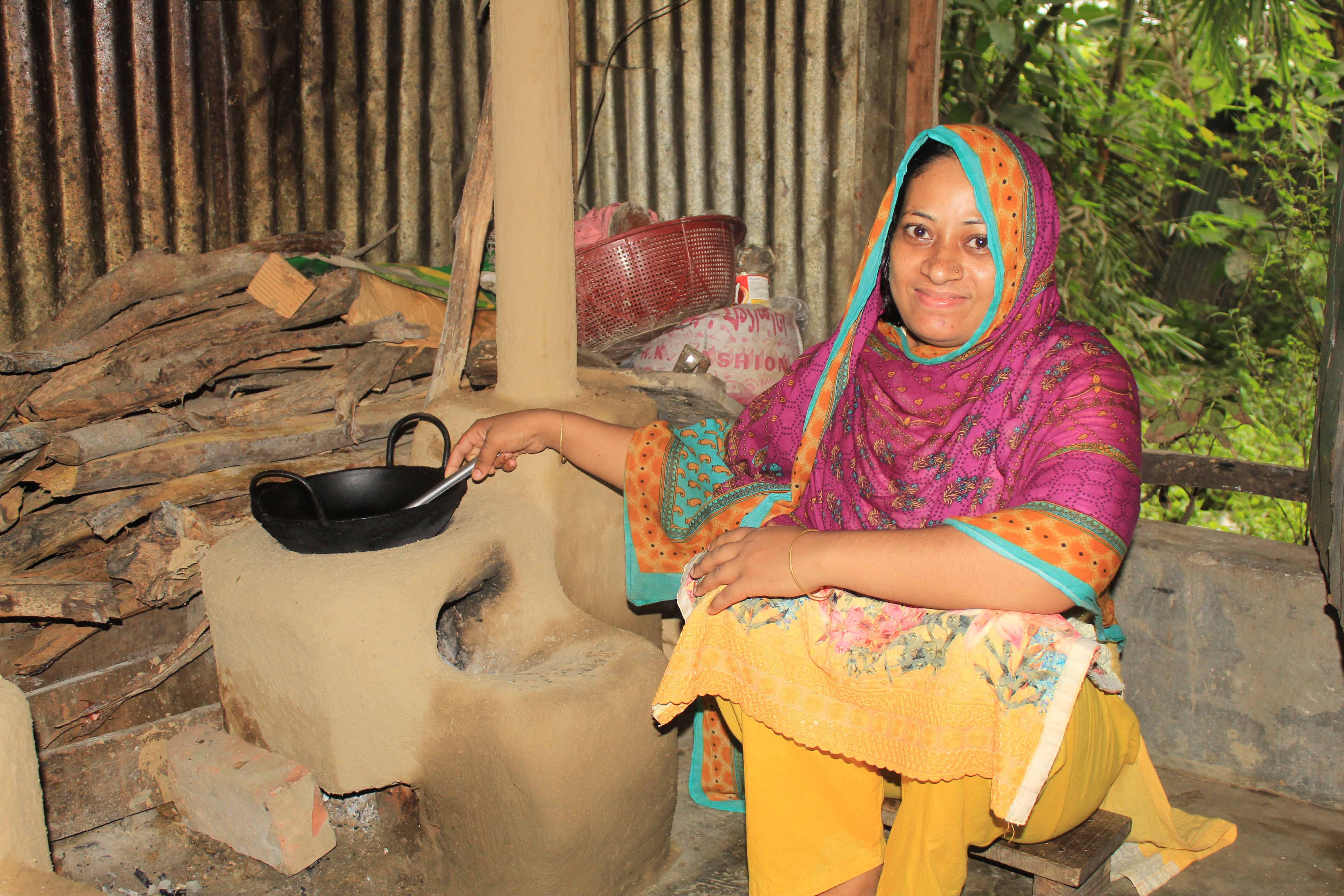 Effiziente KochöfenBondhu Chula-Bangladesch