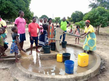 Clean drinking waterManica, Sofala and Tete-Mozambique